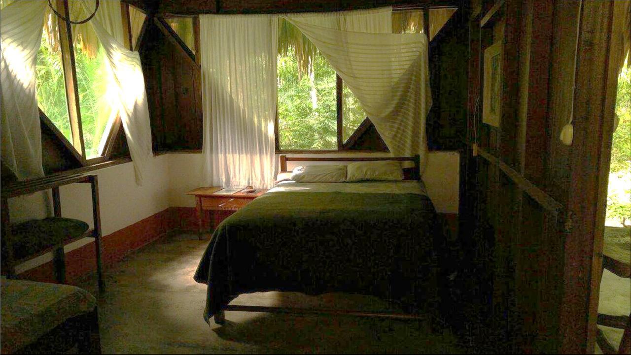 Laguna Yaxha Ecolodge El Sombrero المظهر الخارجي الصورة